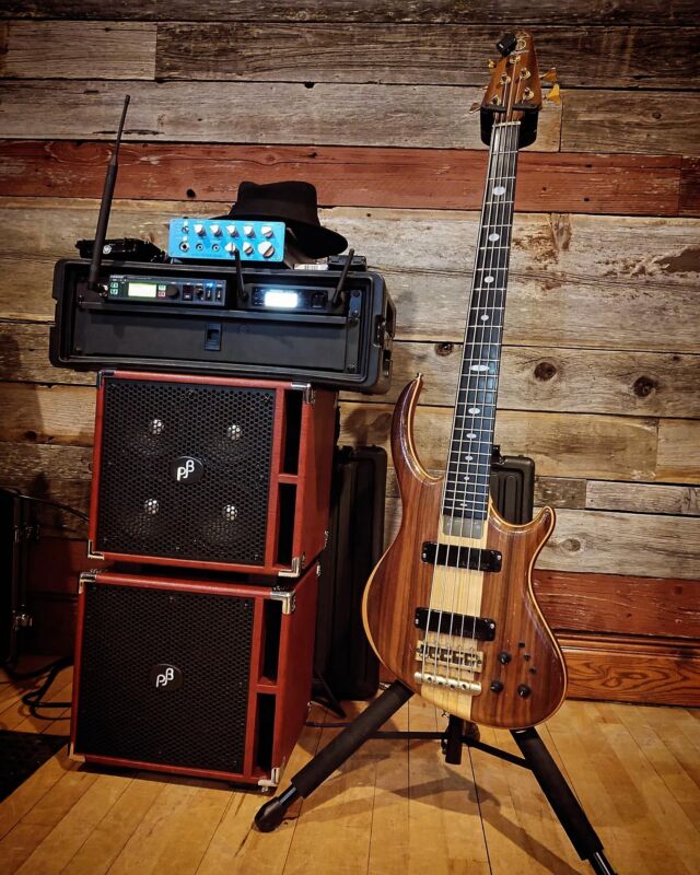 P: BG-100 Bass Combo Amp “Bass CUB” | Phil Jones Bass