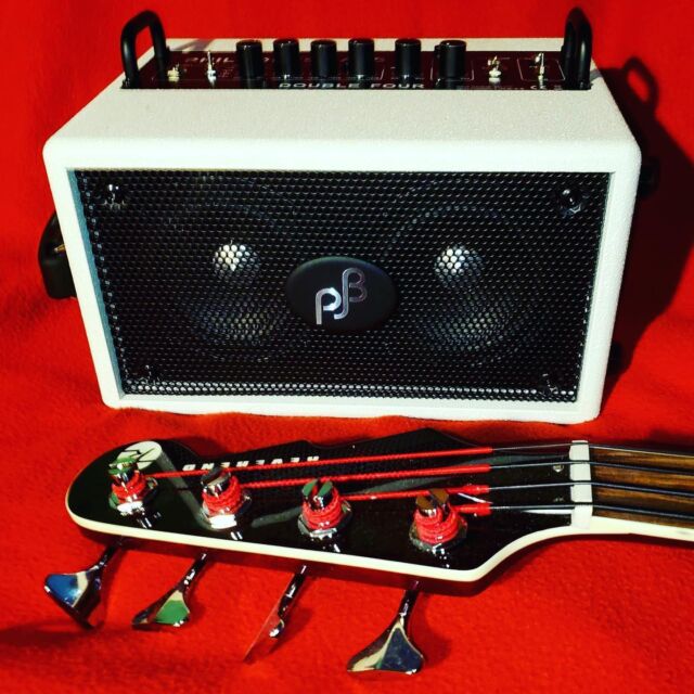 P: M-7 Combo Amp | Phil Jones Bass